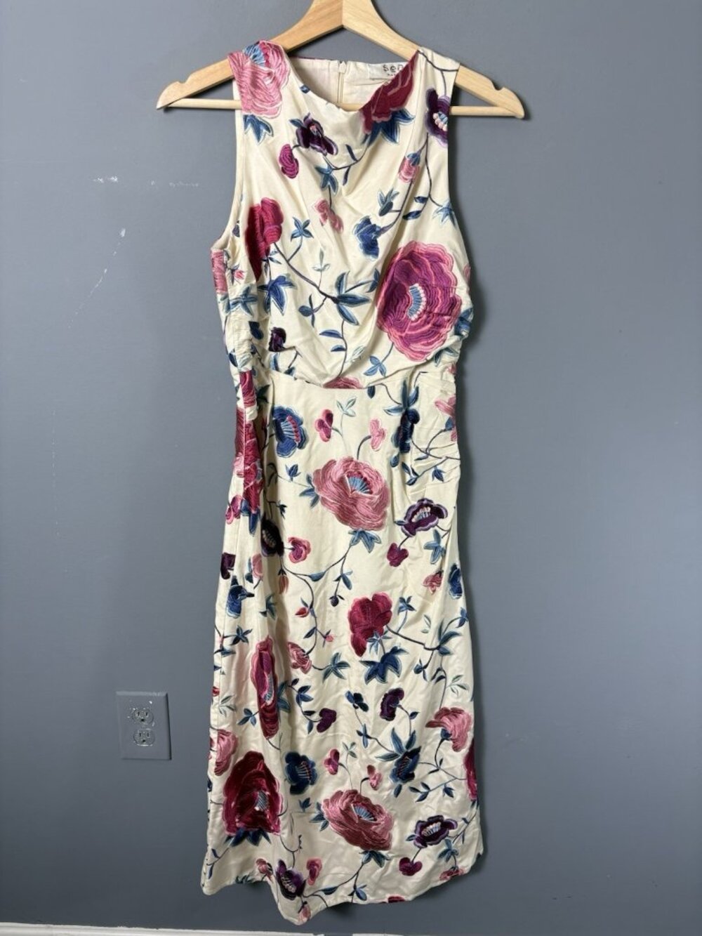 NWT SEA NEW YORK Womens Size 2 Priscilla Embroidered Halter Cowl Midi Dress - Picture 2 of 8